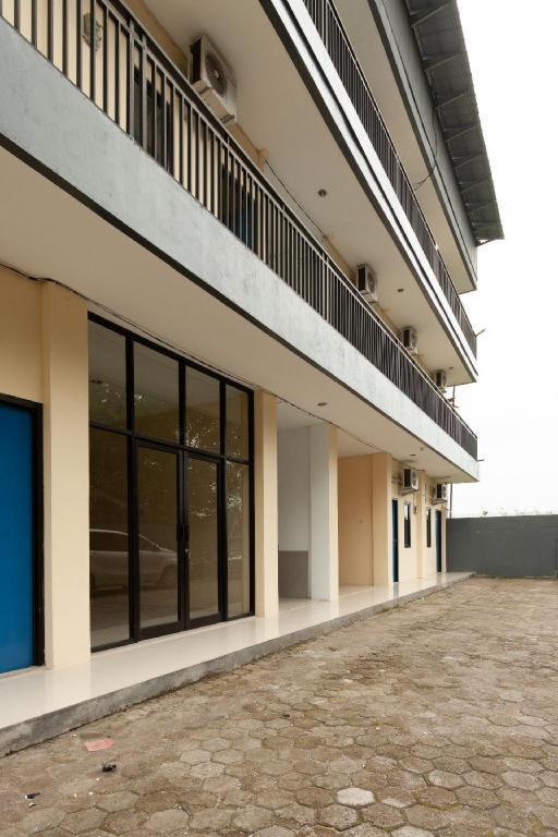 Richmond Guest House Cirebon Redpartner Exterior foto