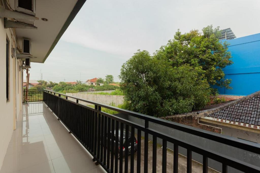 Richmond Guest House Cirebon Redpartner Exterior foto