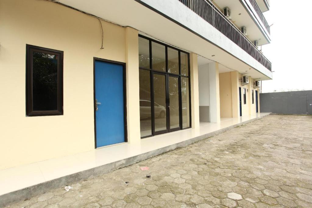 Richmond Guest House Cirebon Redpartner Exterior foto